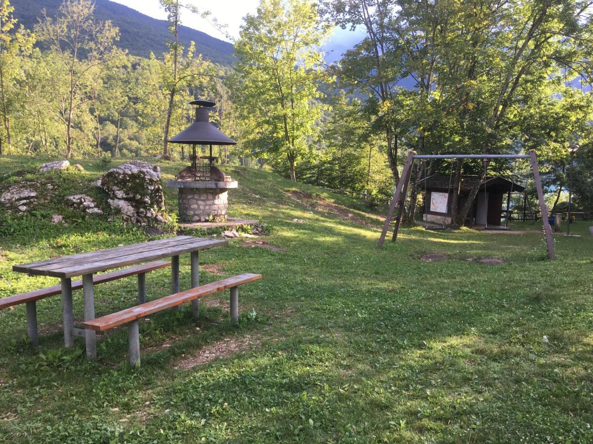 Casa A Schiera Fronte Lago Con Giardino Барчис Экстерьер фото
